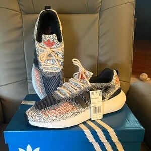 Adidas Swift Run 22 -new with tags in box